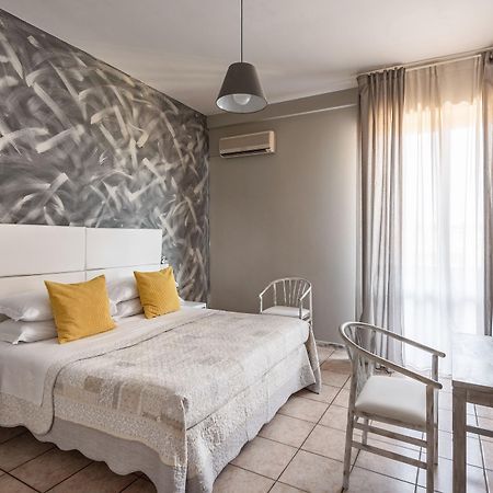Hotel Roma سالسوماجّوري تيرمي المظهر الخارجي الصورة
