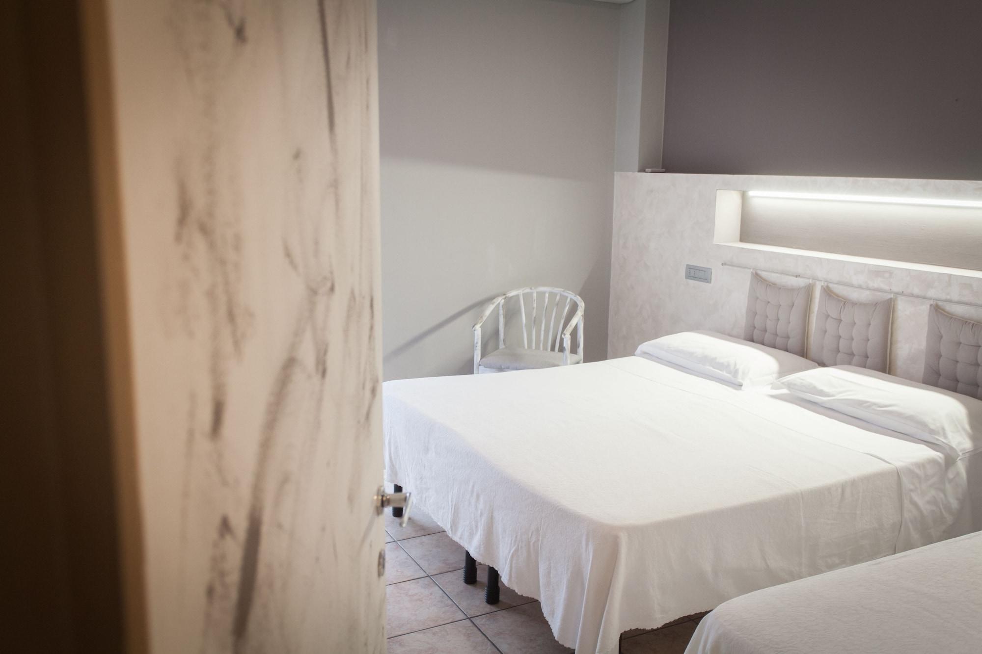 Hotel Roma سالسوماجّوري تيرمي المظهر الخارجي الصورة