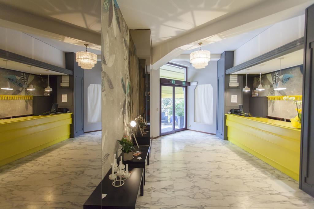 Hotel Roma سالسوماجّوري تيرمي المظهر الخارجي الصورة